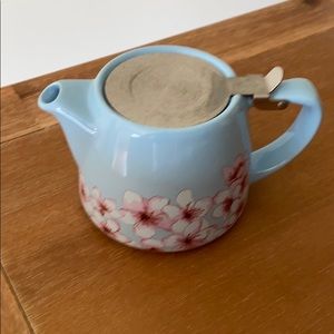 Mini tea kettle